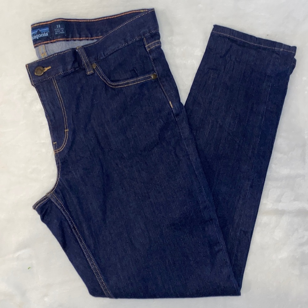 Patagonia Women’s Blue Jeans, 98% Organic Cotton size 32 Slim